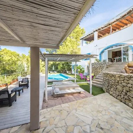 Villa Montecristo. *